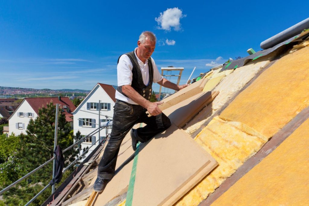 Wie hoch sind die Kosten für eine Dachsanierung? - Tipps