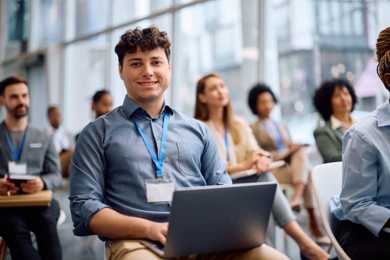 Welche Vorteile bringt SAP aktuell - für Jobchancen, Bewerbung, für dein Profil? Jetzt zu Schulungen und Kursen informieren - Weiterbildung und Ausbildung zählen immer!