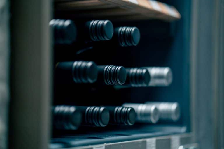 Wie lange ist Wein haltbar? – Geöffnet, ungeöffnet und Reifung