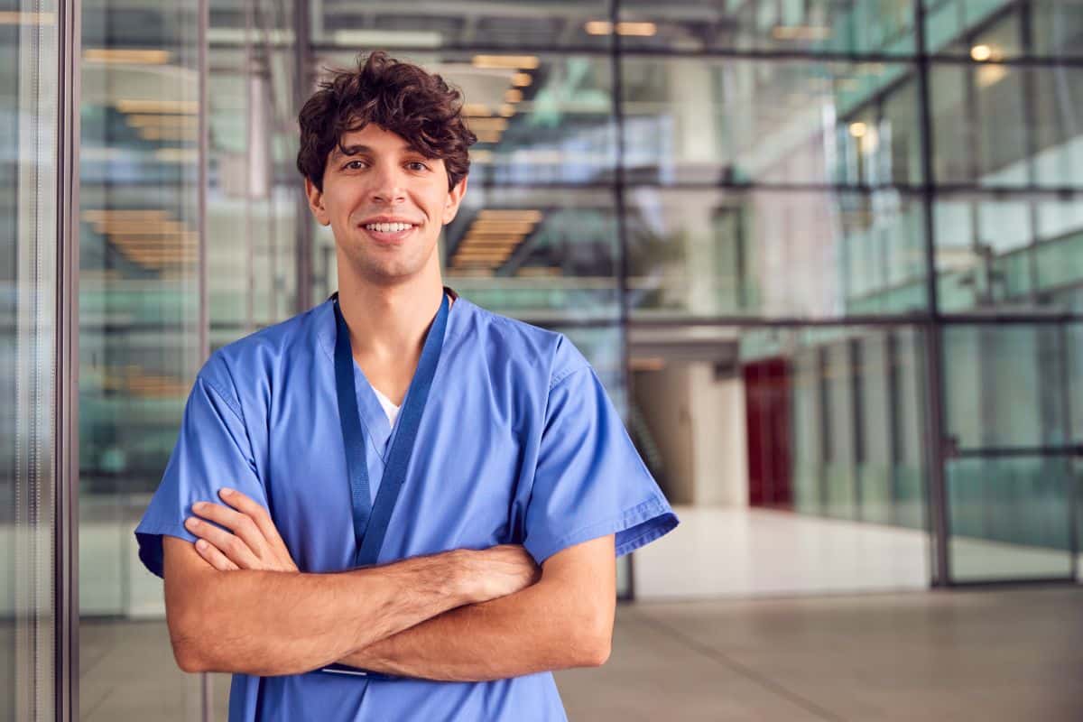 Krankenpflege und Arbeit im Gesundheitswesen in Österreich - Gehalt und Details genau prüfen